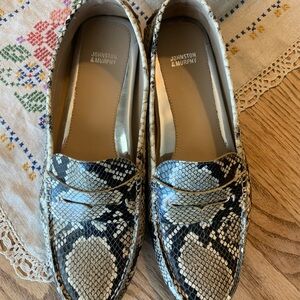 Johnston & Murphy Women's Snakeskin Pattern Loafers - Black and Cream